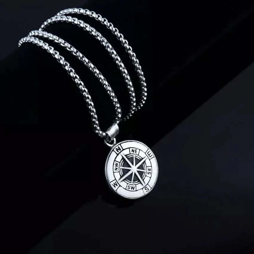 THE MEN THING Alloy Compass Pendant with Pure Stainless Steel 24inch Chain for Men, American trending Style - Round Box Chain & Pendant for Men & Boy