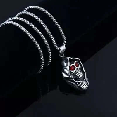 THE MEN THING Alloy Vampire Pendant with Pure Stainless Steel 24inch Chain for Men, American trending Style - Round Box Chain & Pendant for Men & Boy