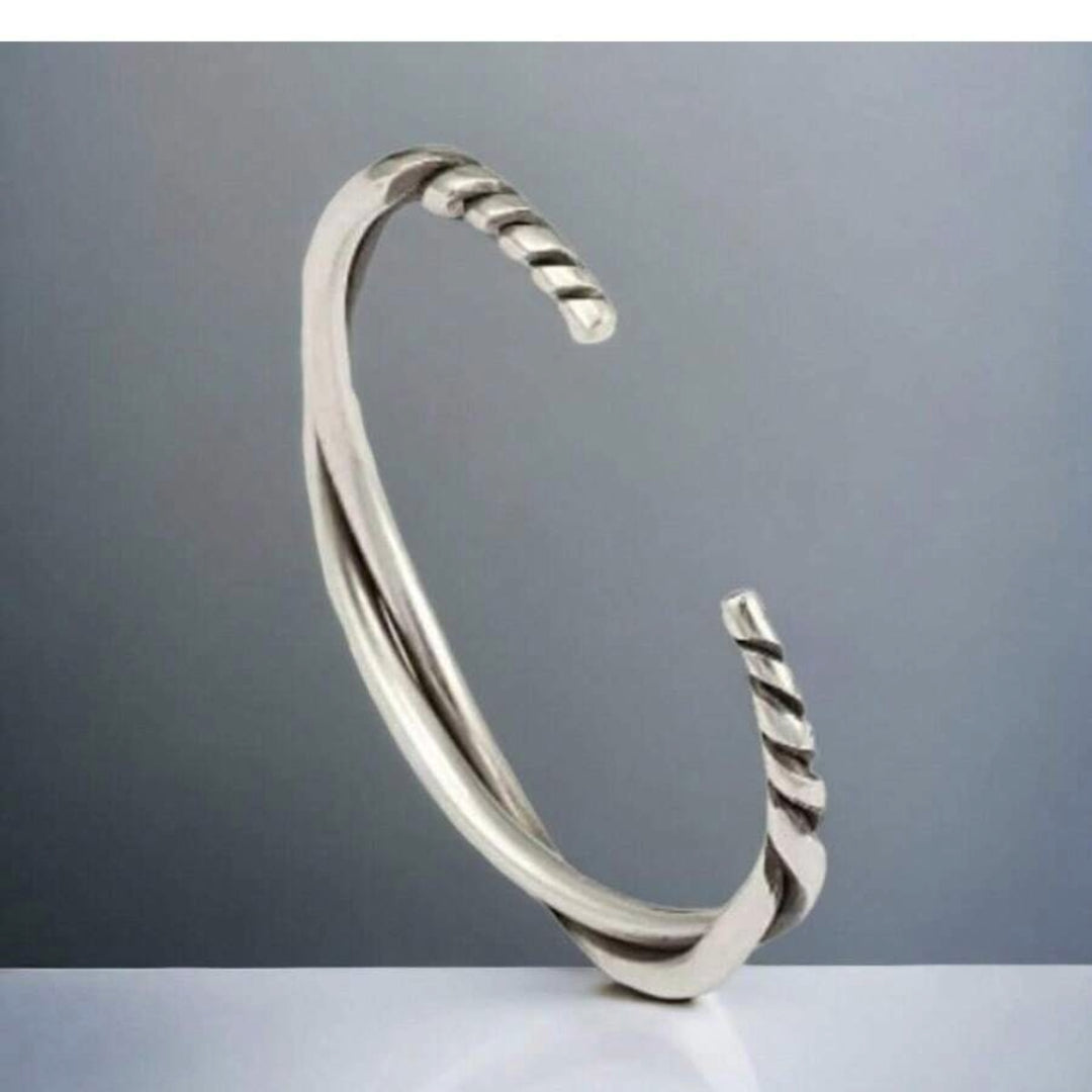 VERVE TWISTED   - "6"mm Pure Adjustable Alloy Bracelet for Men & Boys