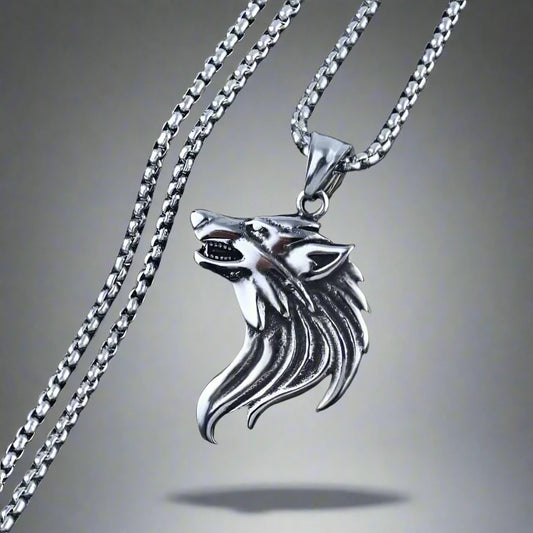 THE MEN THING Alloy Wolf Pendant with Pure Stainless Steel 24inch Chain for Men, American trending Style - Round Box Chain & Pendant for Men & Boy