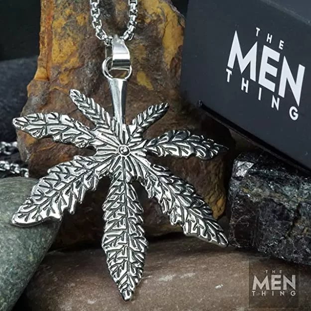 THE MEN THING Alloy Hemp Leaf Pendant with Pure Stainless Steel 24inch Chain for Men, European trending Style - Round Box Chain & Pendant for Men & Boys