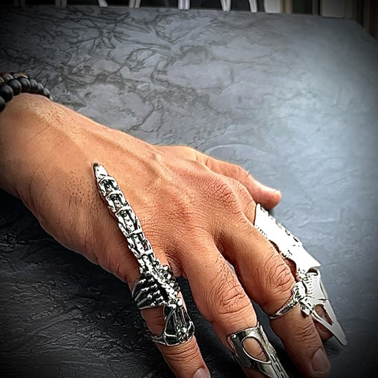 Gothic Dark Nail Finger Armor Movable Scorpion Ring – ArtGalleryZen
